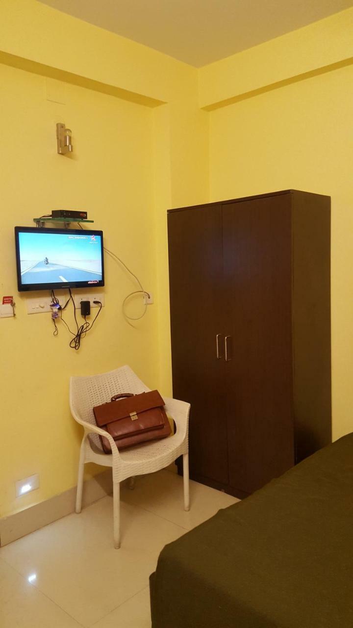 Capital O Kabita Guest House Near Acropolis Mall Kalkutta Exterior foto